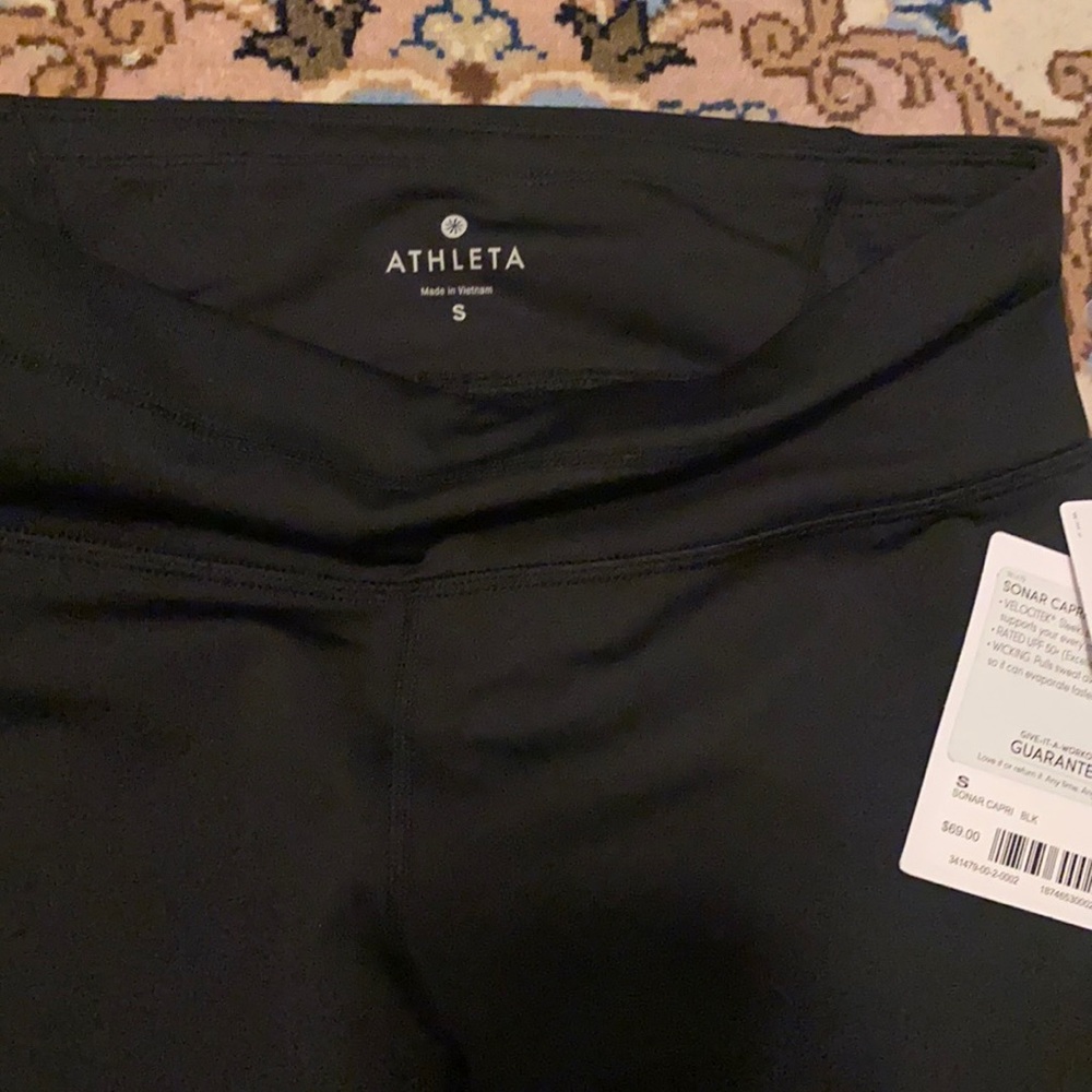 Athleta size small Capri yoga pants